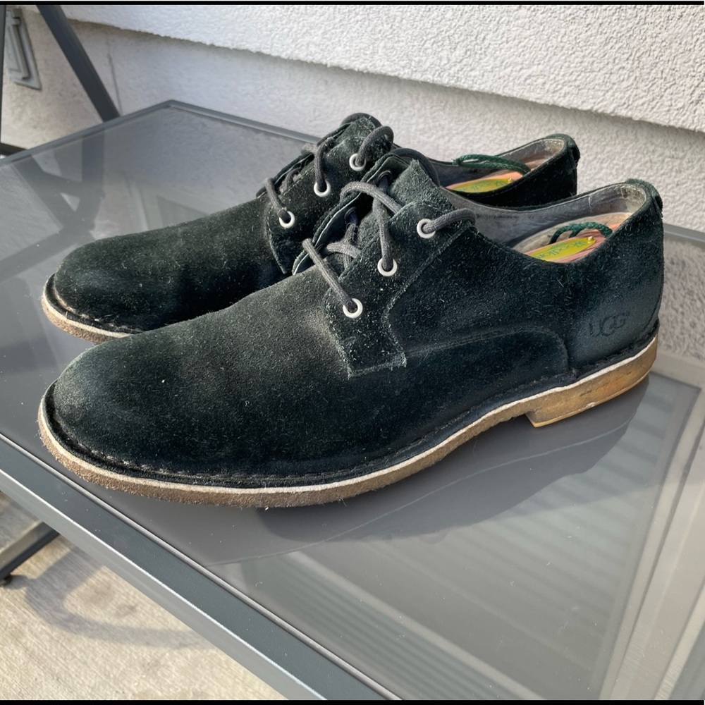 UGG - Mens Black Felt Shoe with Fur Inside